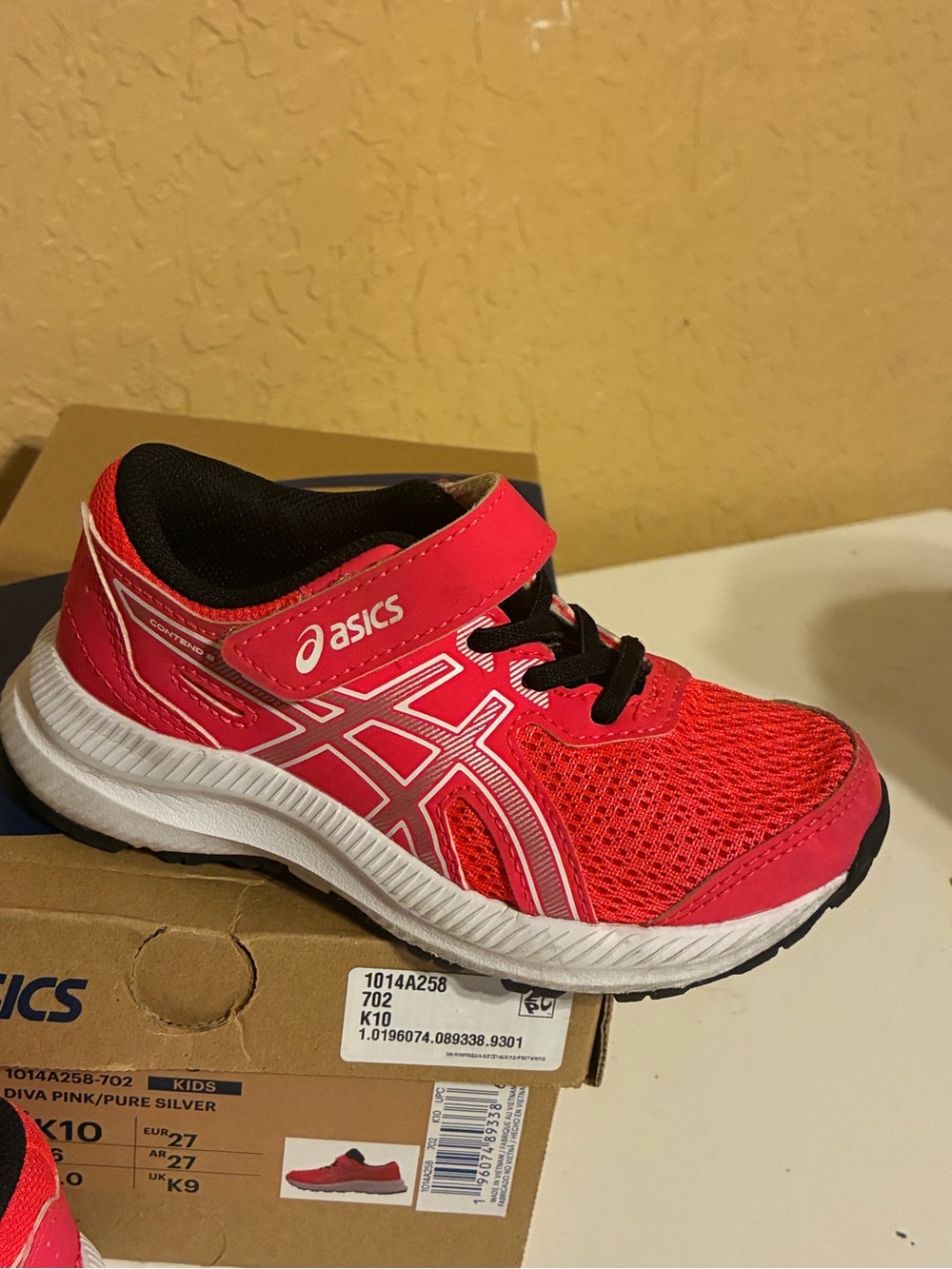Asics Kids Contend 8 School Yard Running Shoes Size 10 - Picture 2 of 16